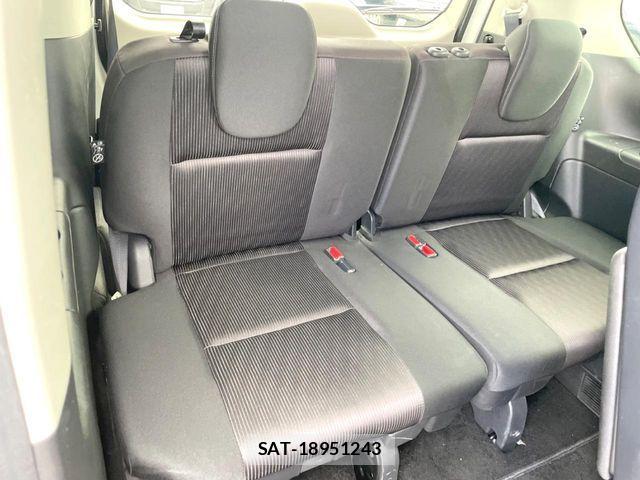 Nissan SERENA 2017-07 7224868-9
