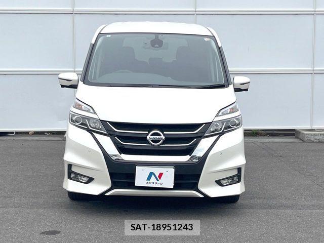 Nissan SERENA 2017-07 7224868-13