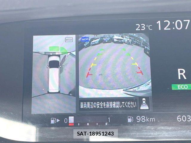 Nissan SERENA 2017-07 7224868-3