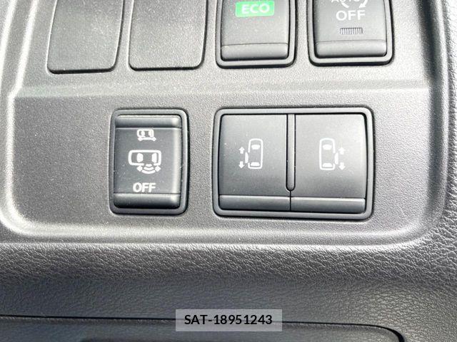 Nissan SERENA 2017-07 7224868-6