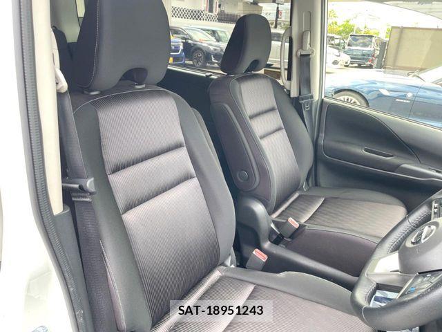 Nissan SERENA 2017-07 7224868-7