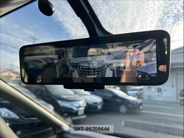 Nissan SERENA 2017-02 7224850-19