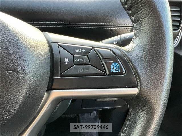 Nissan SERENA 2017-02 7224850-27