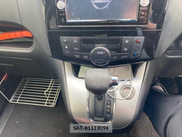 Nissan SERENA 2016-01 7224827-17