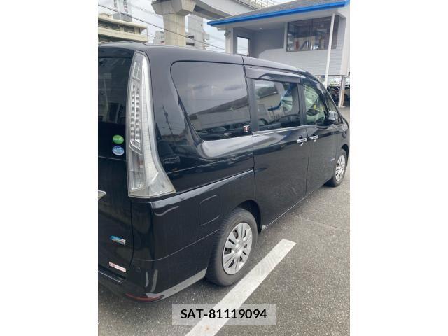 Nissan SERENA 2016-01 7224827-2