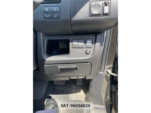 Nissan SERENA 2013-05 7224793-16