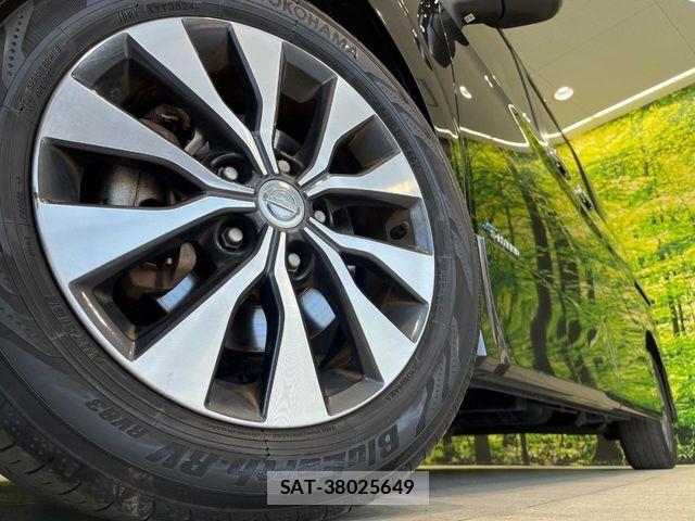 Nissan SERENA 2018-02 7224875-13