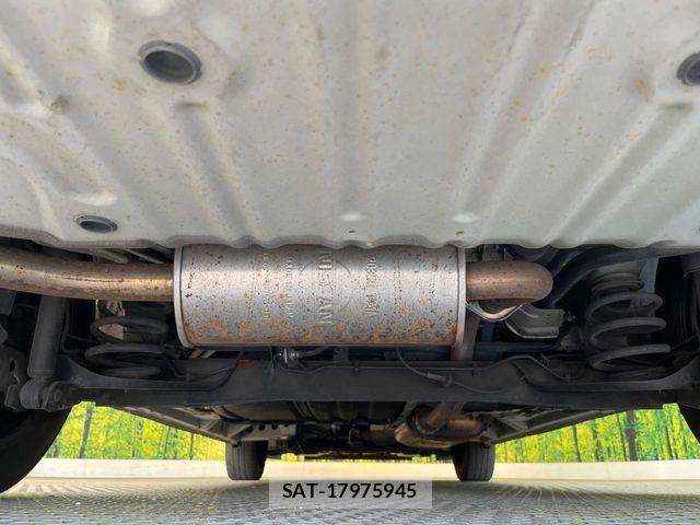 Nissan SERENA 2015-05 7224809-18