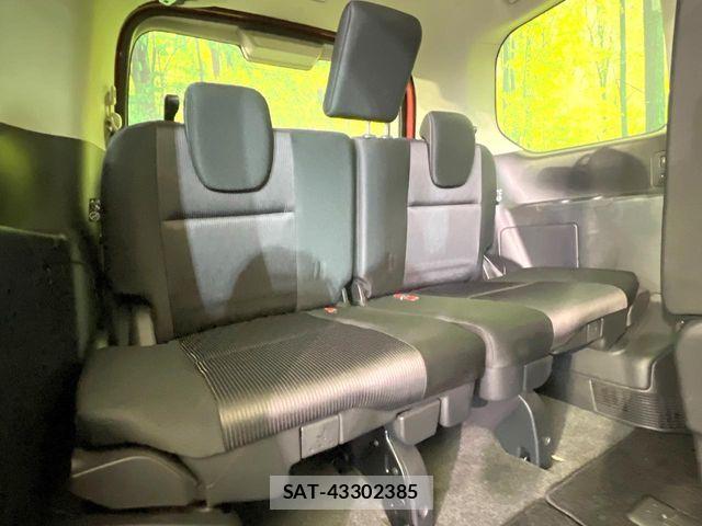 Nissan SERENA 2017-05 7224857-9