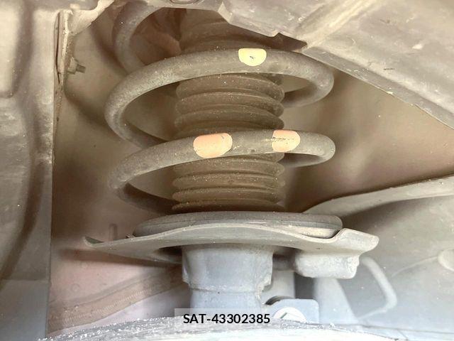 Nissan SERENA 2017-05 7224857-19