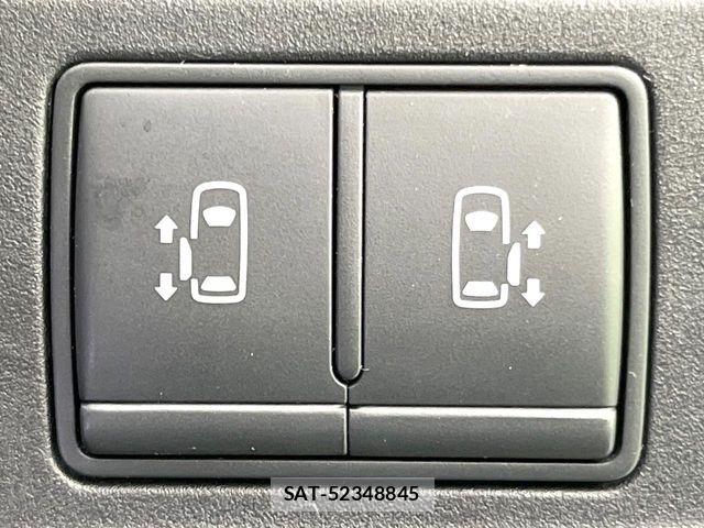 Nissan SERENA 2016-12 7224847-5