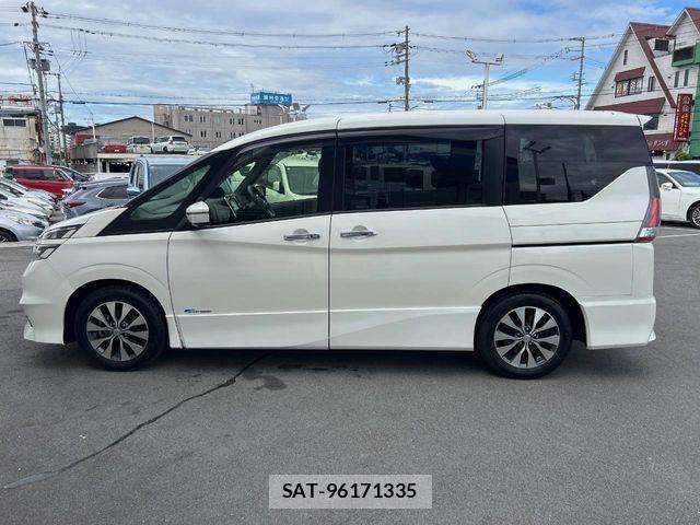 Nissan SERENA 2017-09 7224873-16
