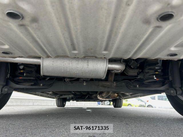 Nissan SERENA 2017-09 7224873-19