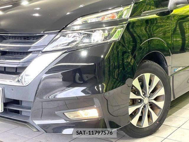 Nissan SERENA 2017-11 7224870-12