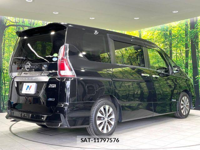 Nissan SERENA 2017-11 7224870-17