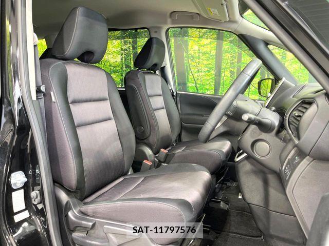 Nissan SERENA 2017-11 7224870-7