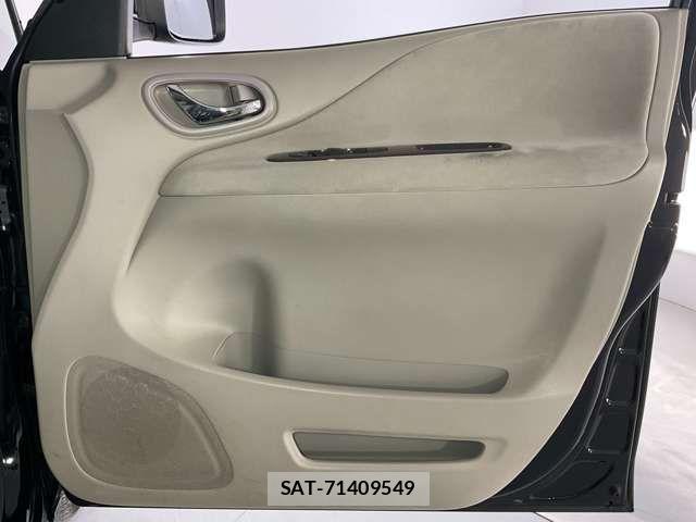 Nissan SERENA 2013-06 7224796-13