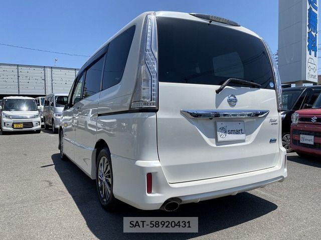 Nissan SERENA 2014-01 7224801-6