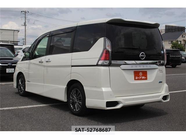 Nissan SERENA 2017-05 7224859-11