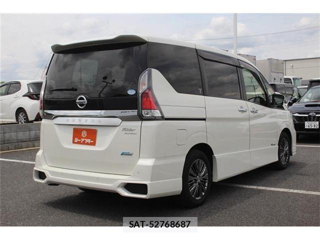 Nissan SERENA 2017-05 7224859-13