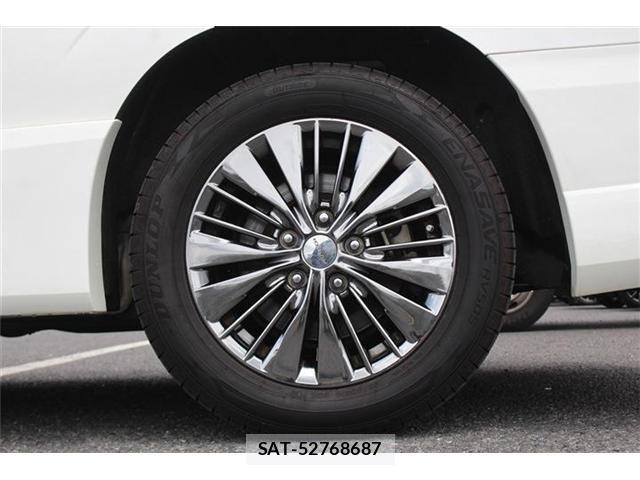 Nissan SERENA 2017-05 7224859-17