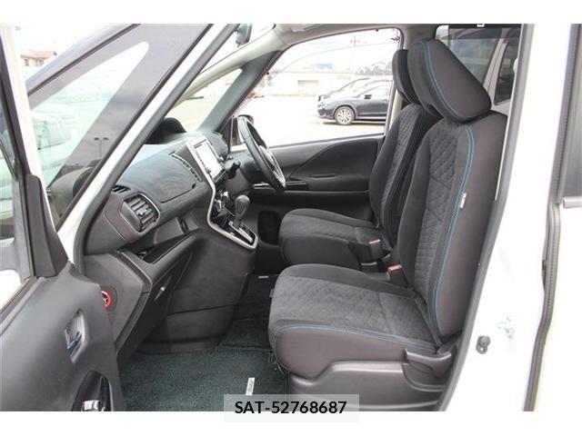 Nissan SERENA 2017-05 7224859-26