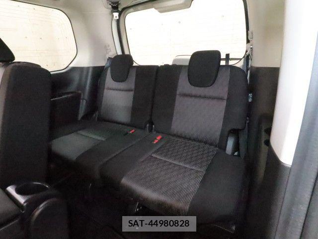 Nissan SERENA 2021-05 7215721-10