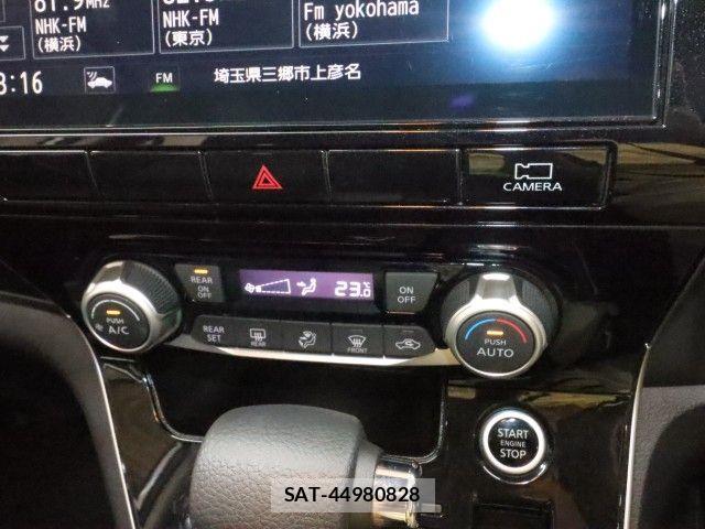 Nissan SERENA 2021-05 7215721-22