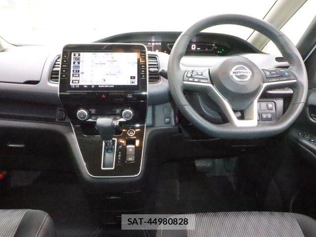 Nissan SERENA 2021-05 7215721-2