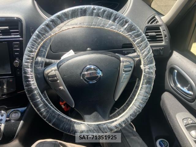 Nissan SERENA 2016-04 7224833-13