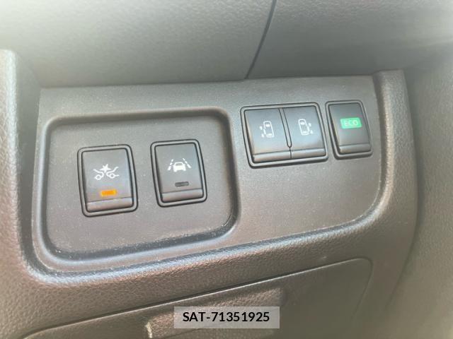 Nissan SERENA 2016-04 7224833-19