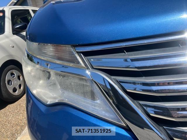 Nissan SERENA 2016-04 7224833-2