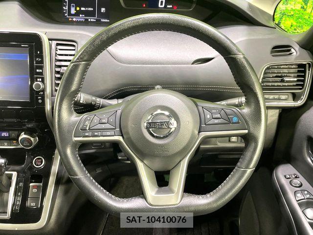 Nissan SERENA 2017-05 7252256-12