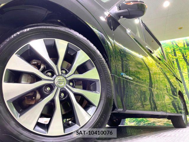 Nissan SERENA 2017-05 7252256-14