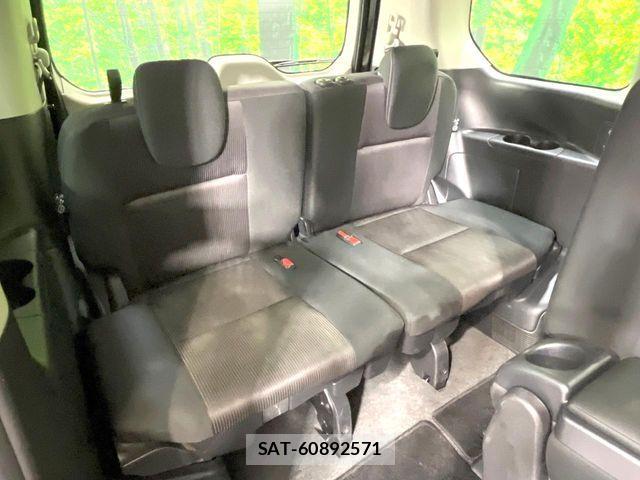 Nissan SERENA 2017-07 7252251-9