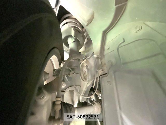 Nissan SERENA 2017-07 7252251-19