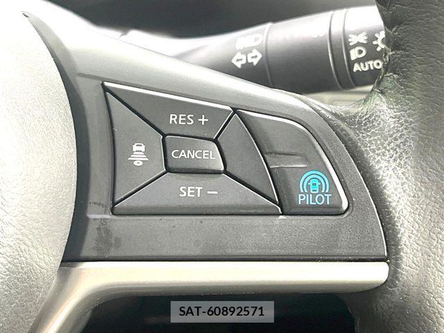 Nissan SERENA 2017-07 7252251-6