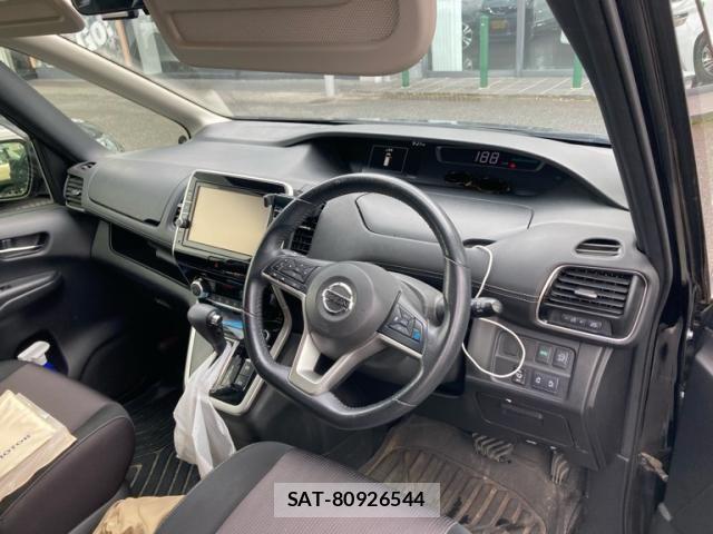 Nissan SERENA 2017-03 7252261-9