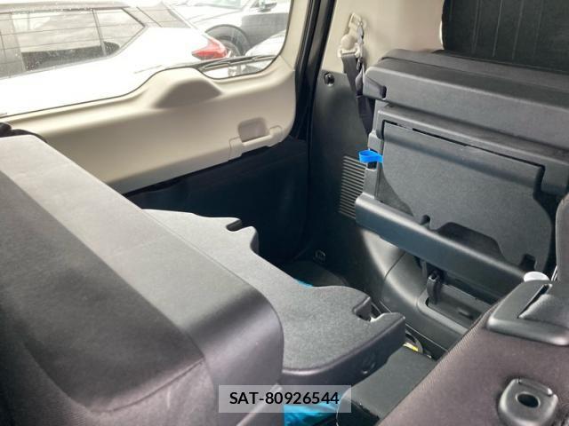 Nissan SERENA 2017-03 7252261-12