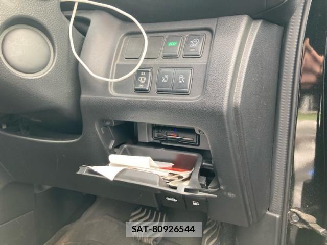 Nissan SERENA 2017-03 7252261-18