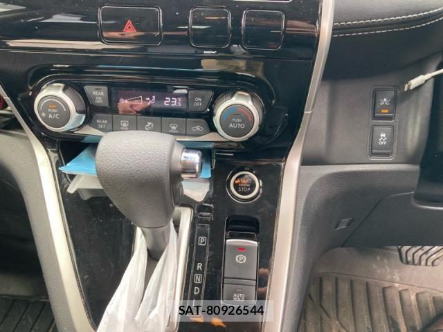 Nissan SERENA 2017-03 7252261-22