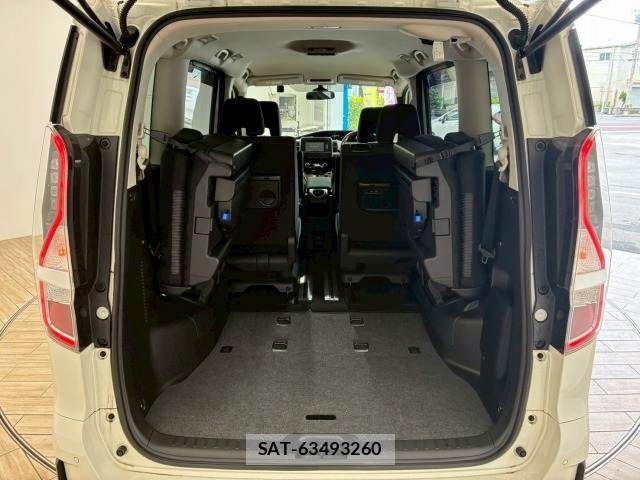 Nissan SERENA 2020-12 7252246-12