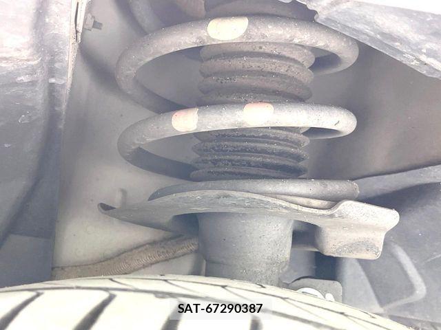 Nissan SERENA 2016-10 7252262-19
