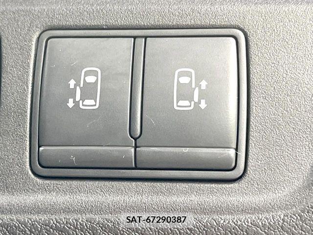 Nissan SERENA 2016-10 7252262-2