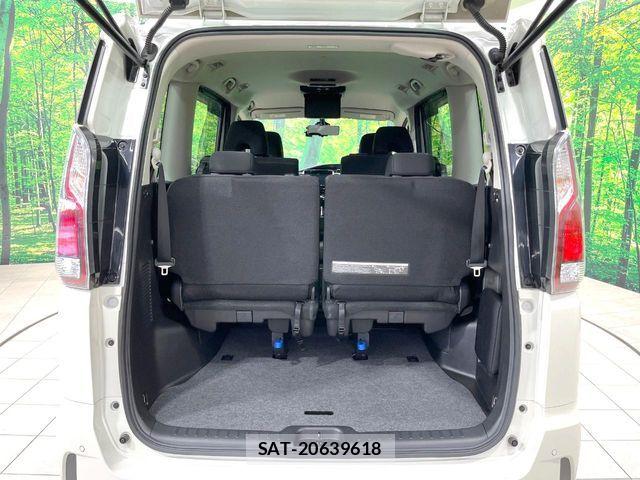 Nissan SERENA 2017-06 7252249-10