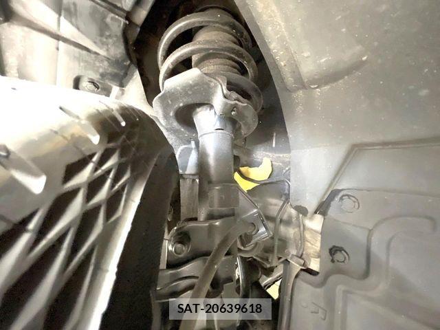 Nissan SERENA 2017-06 7252249-19
