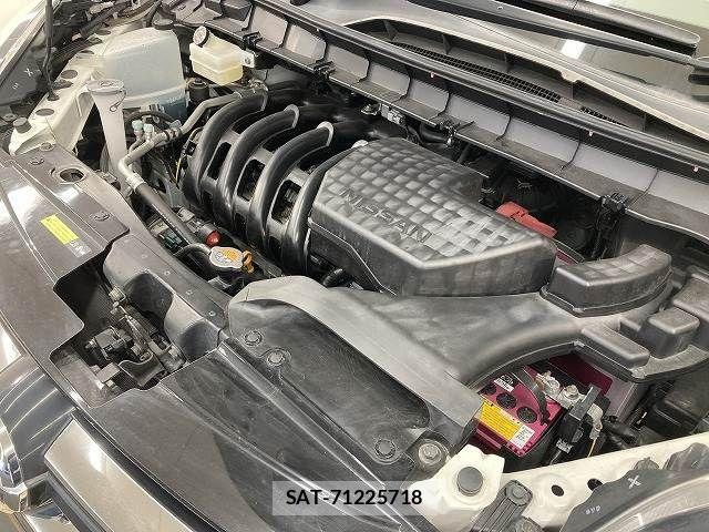 Nissan SERENA 2016-11 7252254-17