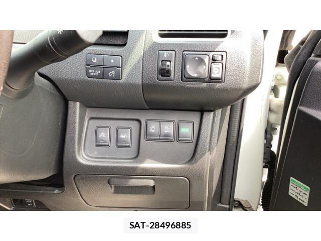 Nissan SERENA 2014-01 7252276-5