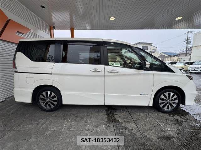 Nissan SERENA 2017-12 7252257-9