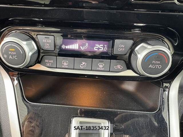 Nissan SERENA 2017-12 7252257-26
